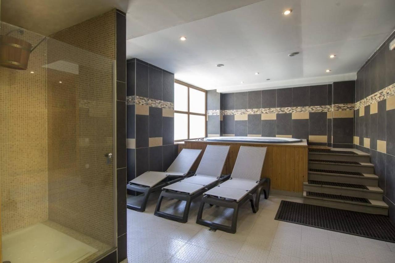 Apartaments Arenys De Boi Bohi Bagian luar foto