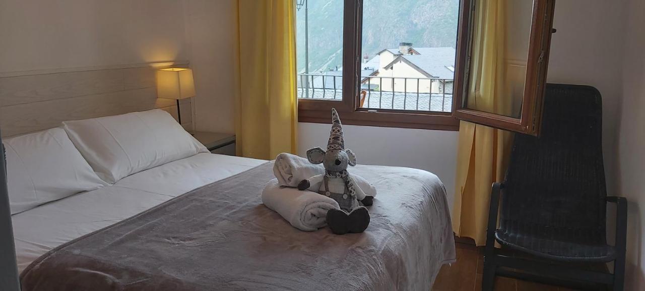 Apartaments Arenys De Boi Bohi Bagian luar foto