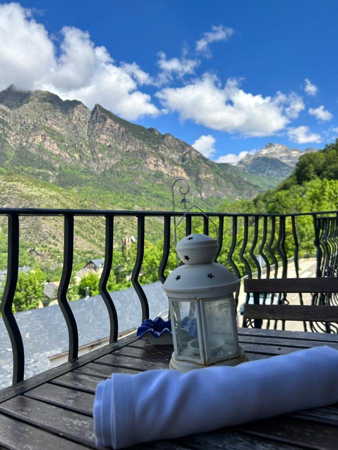 Apartaments Arenys De Boi Bohi Bagian luar foto