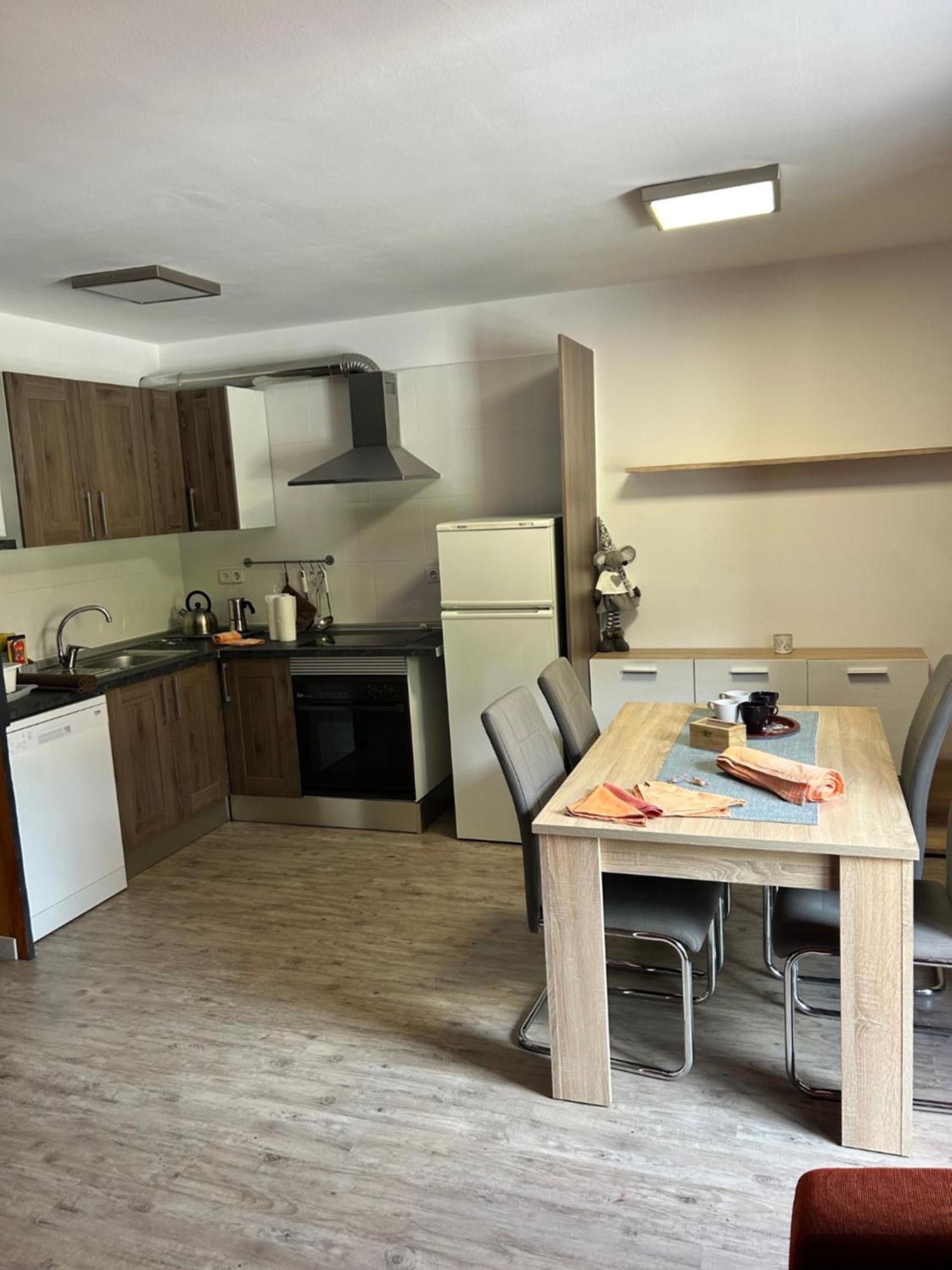 Apartaments Arenys De Boi Bohi Ruang foto